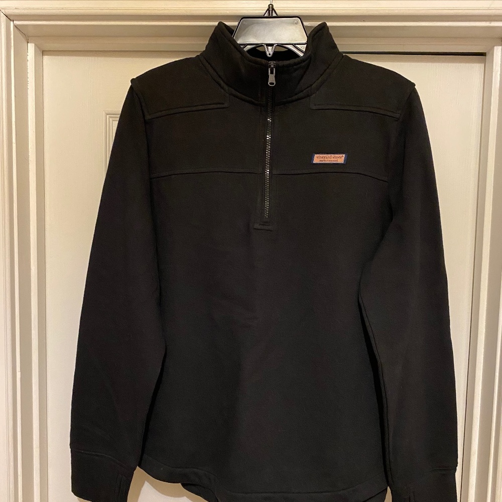 Vineyard Vines Men’s Long Sleeve Zipped Pullover. Size XL. Color black